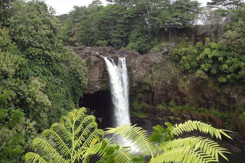 Rainbow-Falls-Hilo-Hawaii